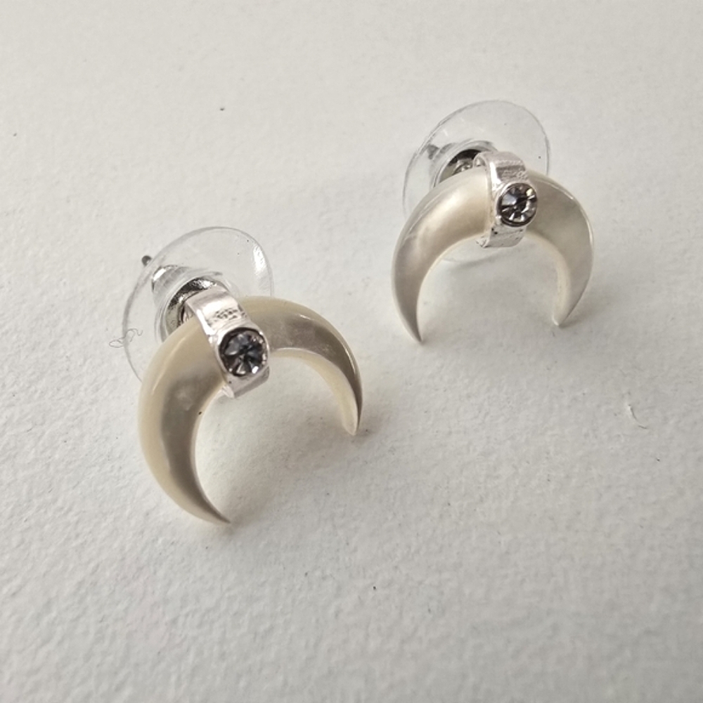 NEW Boho Mother of Pearl Horn Stud Earrings Southwestern